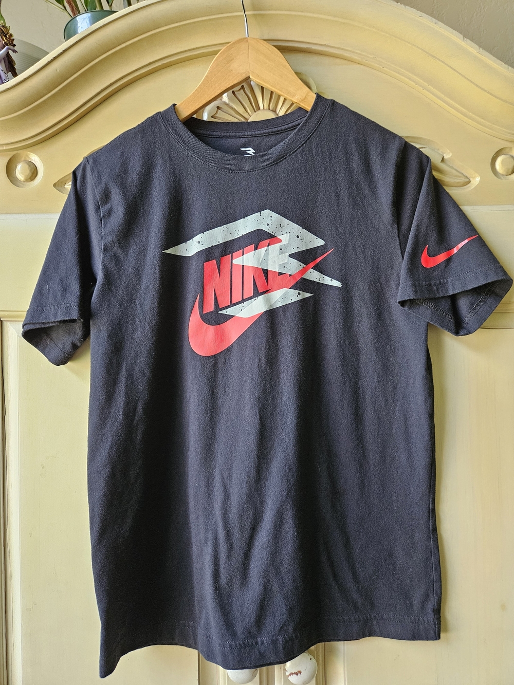 Nike Black Graphic Logo T-Shirt